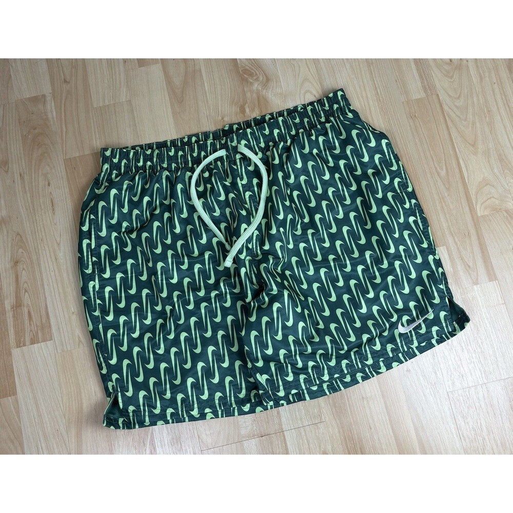 Men’s Nike Embroidered Shorts / Swim Trunks / Green / Size XL / Summer
